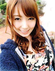 动漫男生女生在一起嗟嗟嗟-好心作怪 粤语